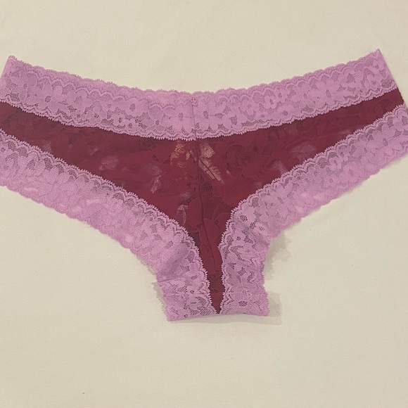 NEW WITH TAGS VICTORIA’S SECRET 3 PK SIZE S  MAGENTA/PURPLE LACE CHEEKY PANTIES - Picture 4 of 5